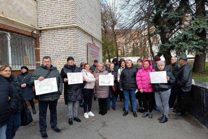 Новини Вінниці - фото з ТОП важливих новин на «20 хвилин» від 13 до 20 листопада, які ви могли пропустити «Або платіть, або до побачення». У підприємців з Привокзального ринку вимагають по 1 тисячі доларів