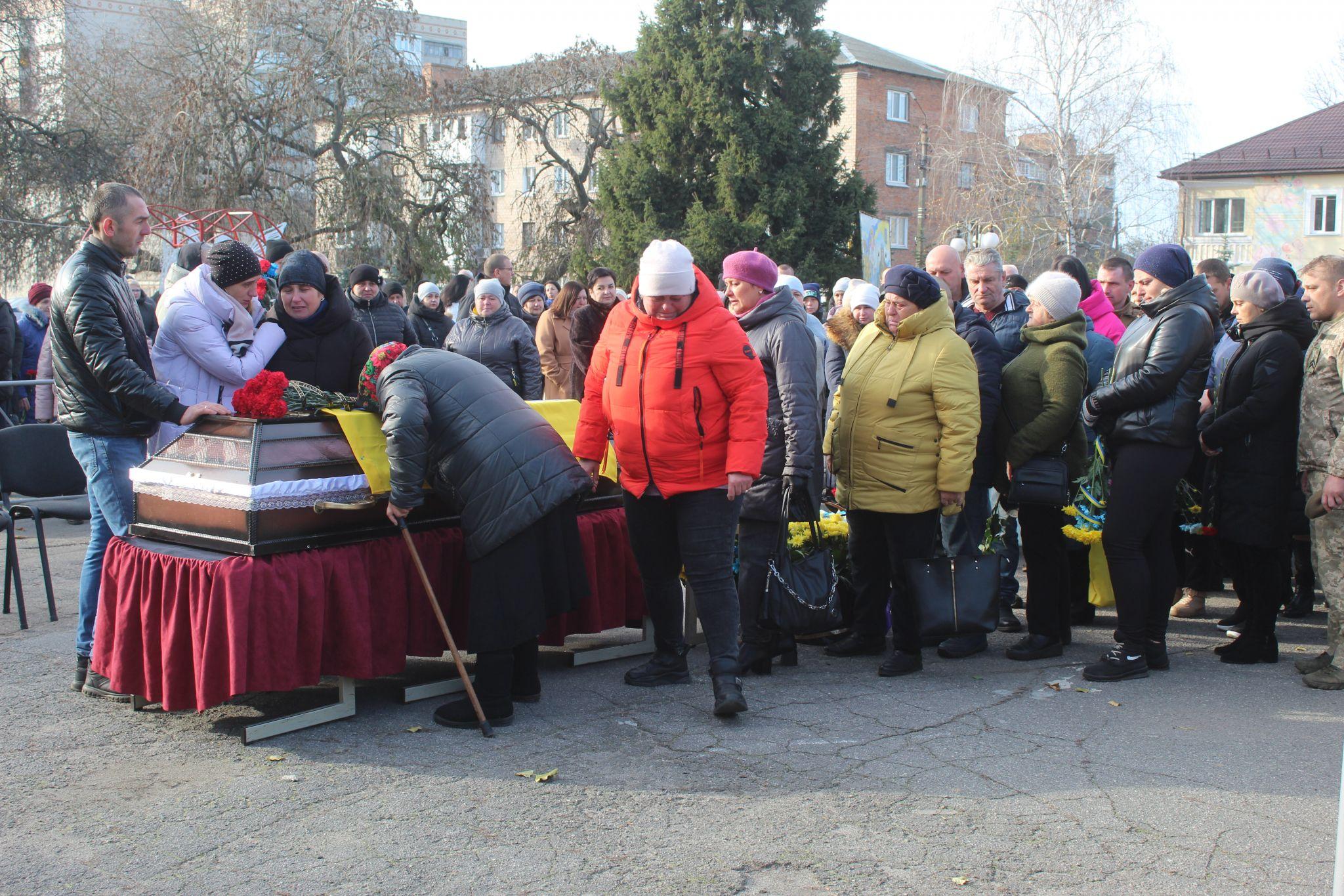 Новини Козятина - фото з «Витяг з-під обстрілу, поспішав до інших поранених та самого накрило»