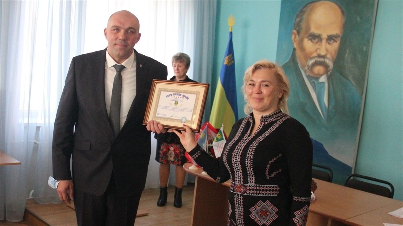 Новини Вінниці - фото з «Вкатали» в асфальт понад 70 млн гривень: про витрати сільради Іванова