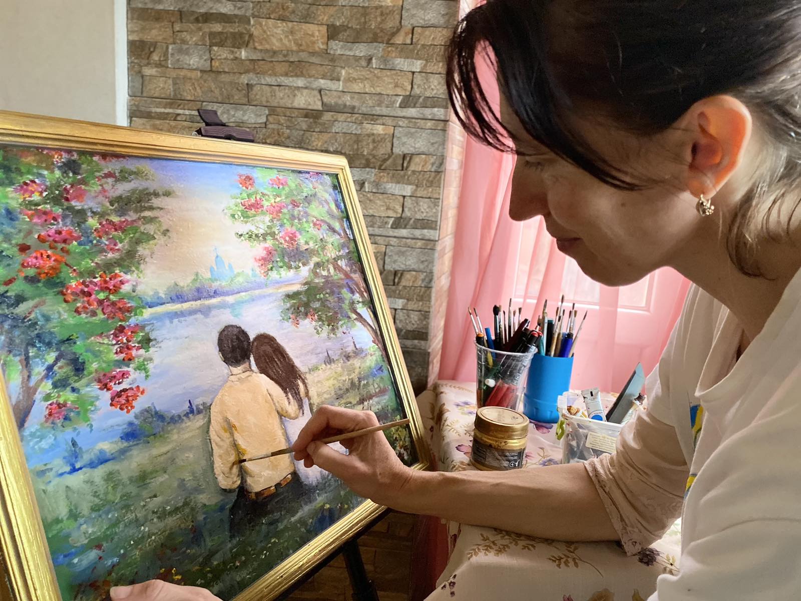 Новини Тернополя - фото з Іконописиця з Копичинець чекає чоловіка та сина з фронту і допомагає ЗСУ