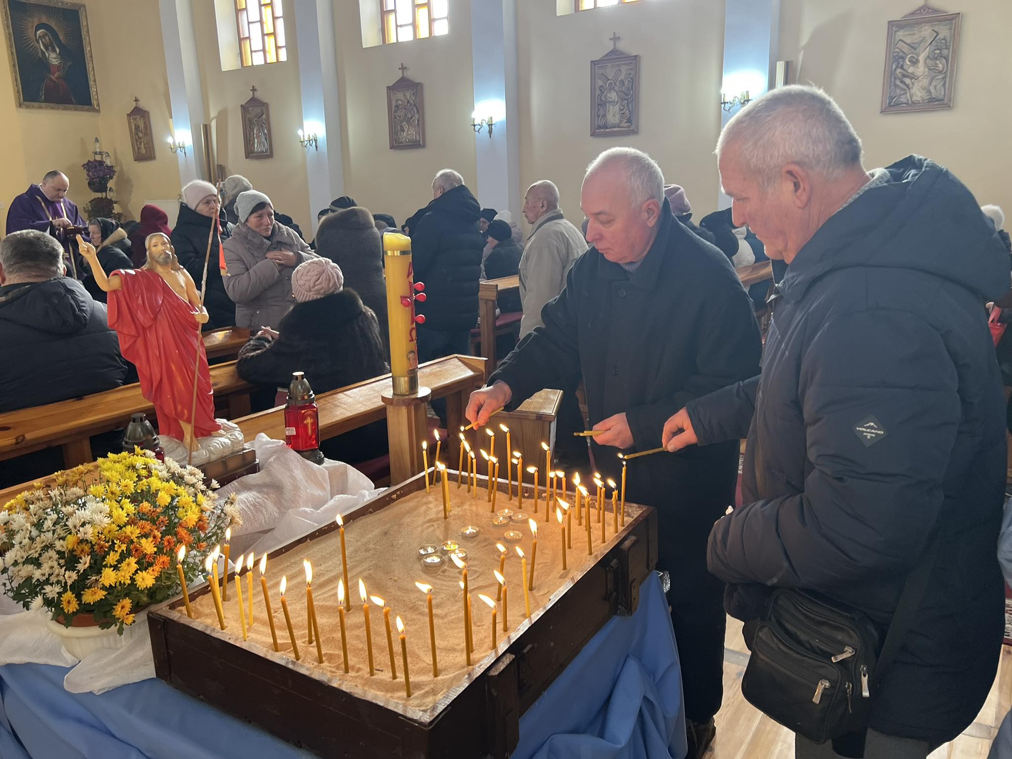 Новини Вінниці - фото з Загинув, прикриваючи побратимів. Вінниця попрощалась з Героєм Юрієм Марценюком