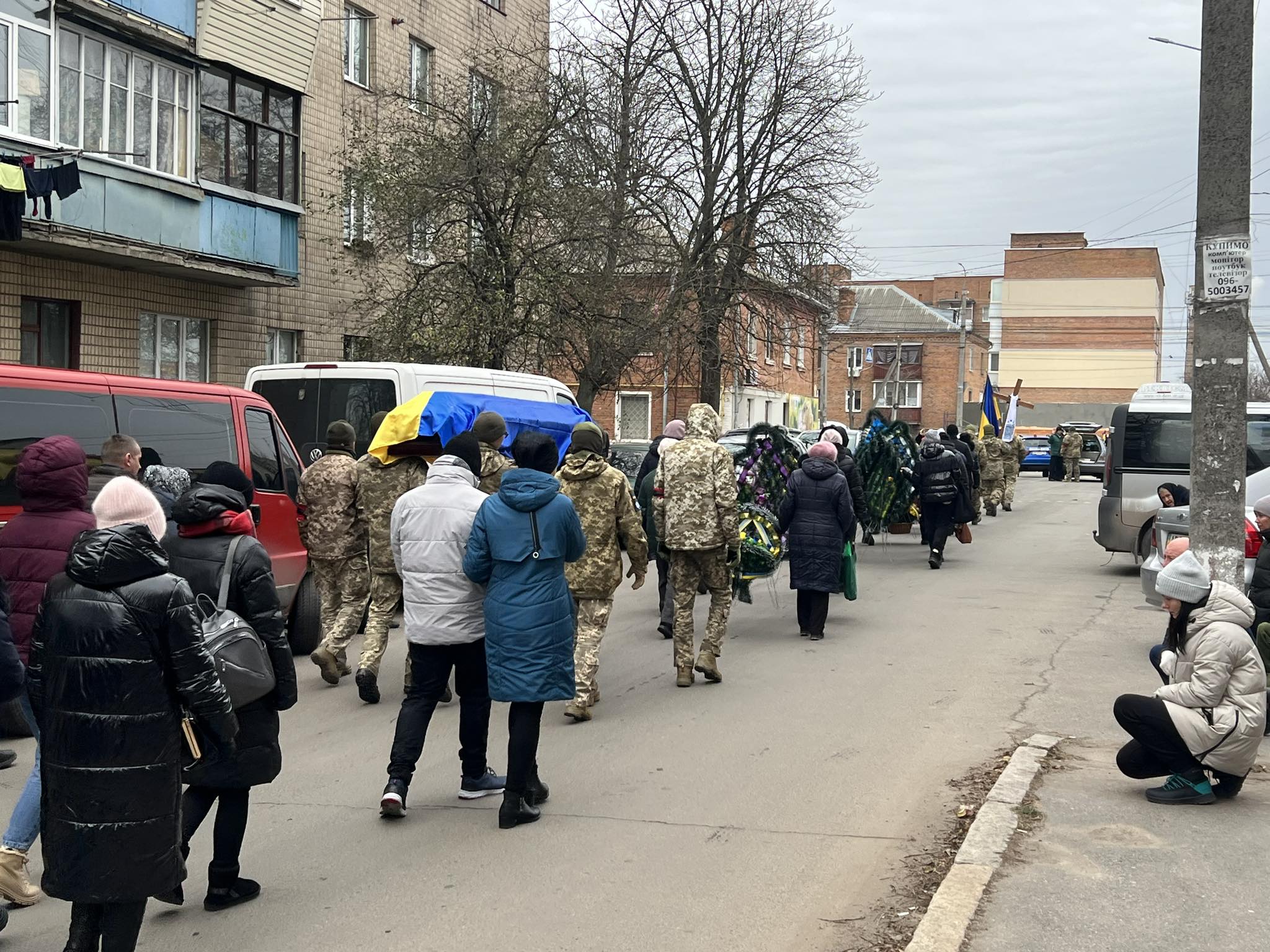 Новини Вінниці - фото з Загинув, прикриваючи побратимів. Вінниця попрощалась з Героєм Юрієм Марценюком
