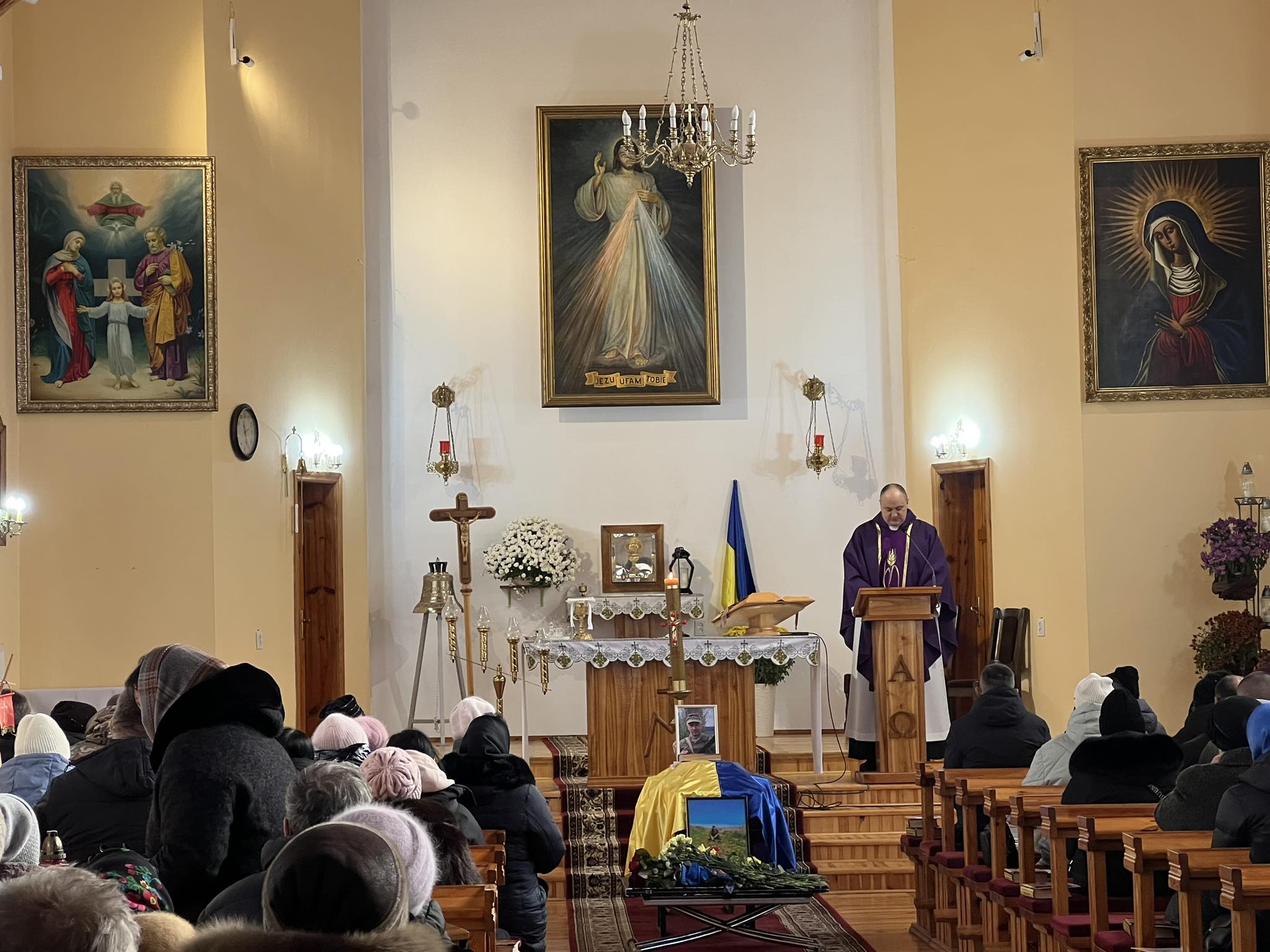 Новини Вінниці - фото з Загинув, прикриваючи побратимів. Вінниця попрощалась з Героєм Юрієм Марценюком