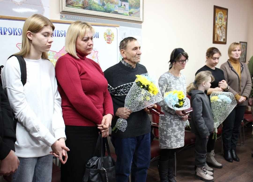 Новини Хмельницького - фото з Посмертні нагороди вручили рідним загиблих військових