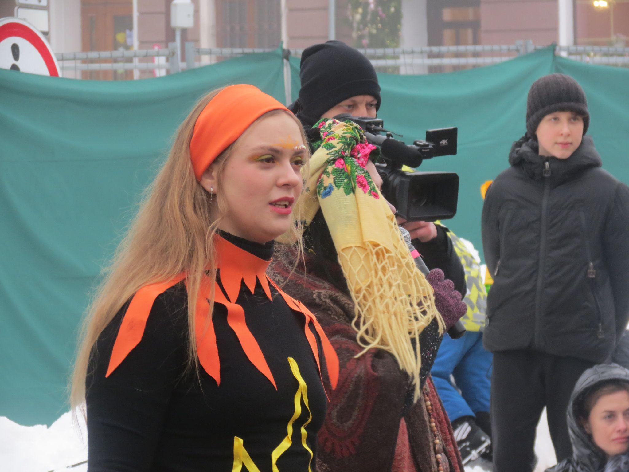 Новини Тернополя - фото з На Театральному майдані відкрили Казкову резиденцію святого Миколая
