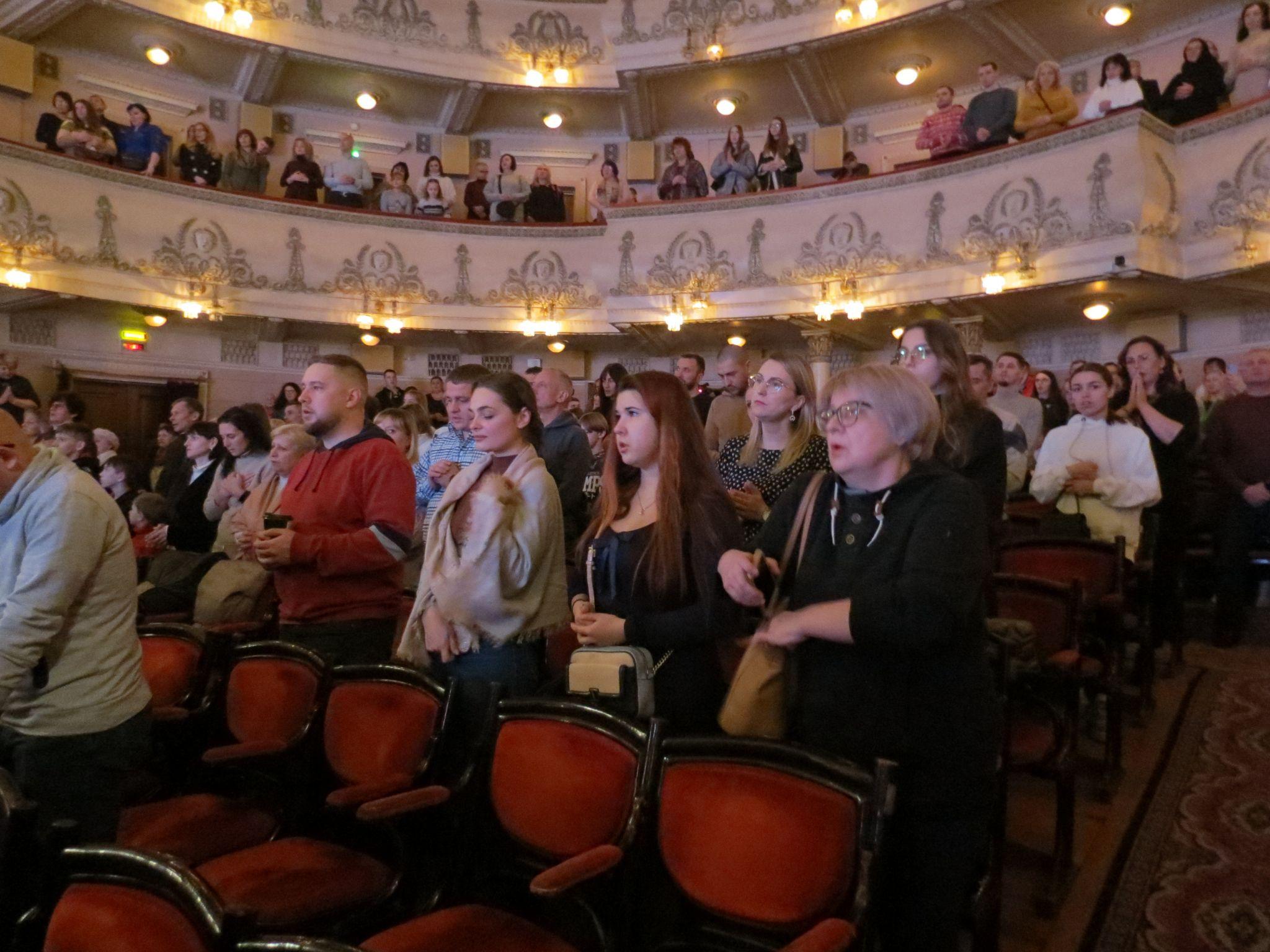 Новини Тернополя - фото з Подаруй Миколая солдату: у Тернополі збирали кошти на дрони для захисників