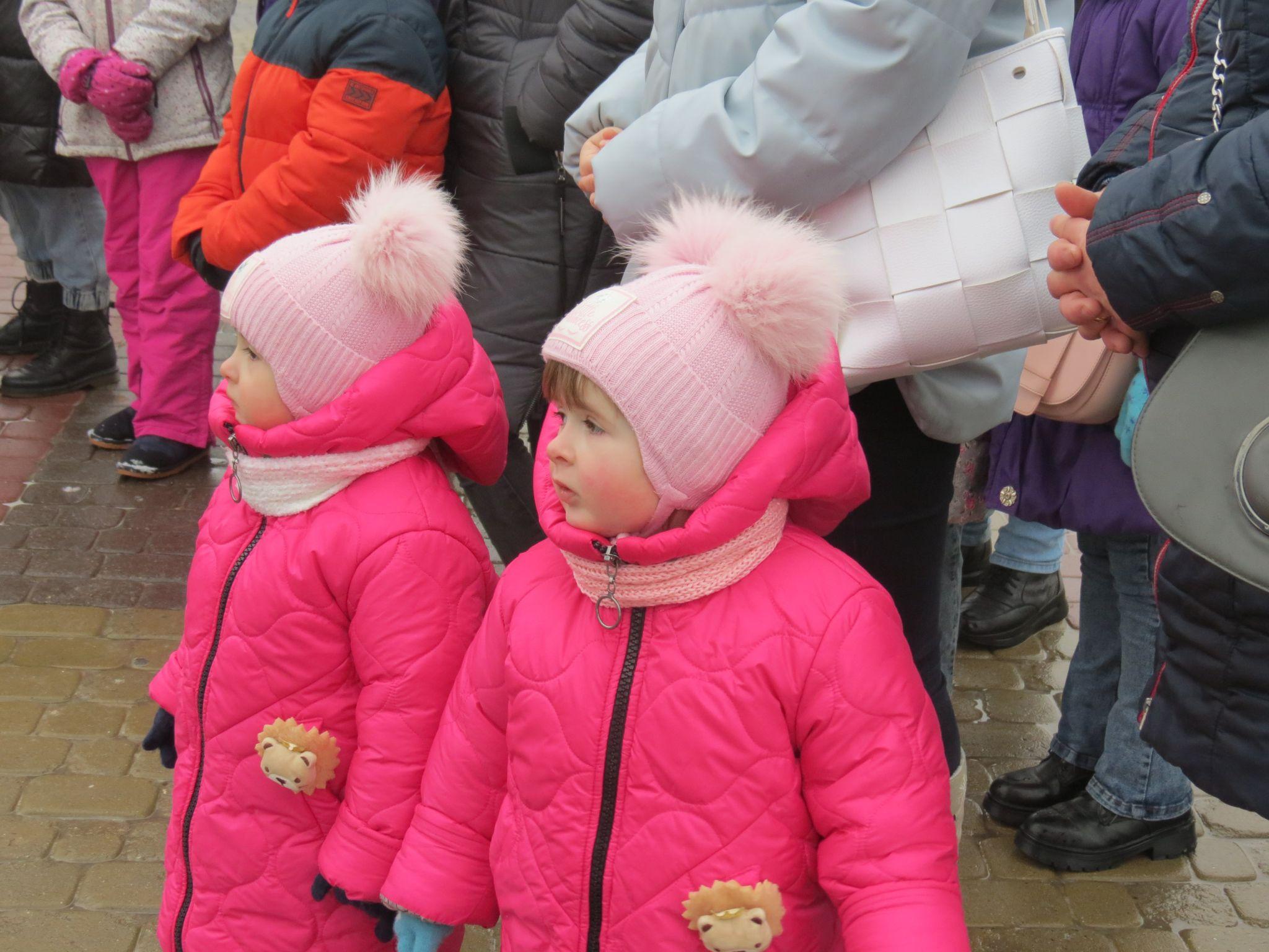 Новини Тернополя - фото з На Театральному майдані відкрили Казкову резиденцію святого Миколая