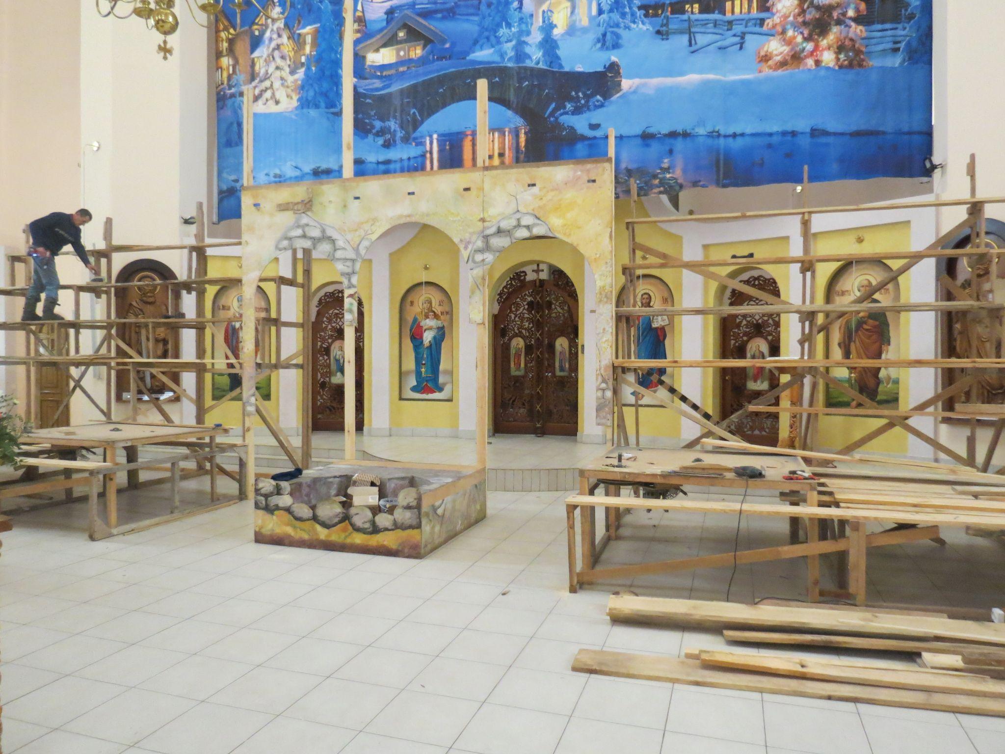 Новини Тернополя - фото з У Тернополі почали встановлювати найбільшу в Україні шопку