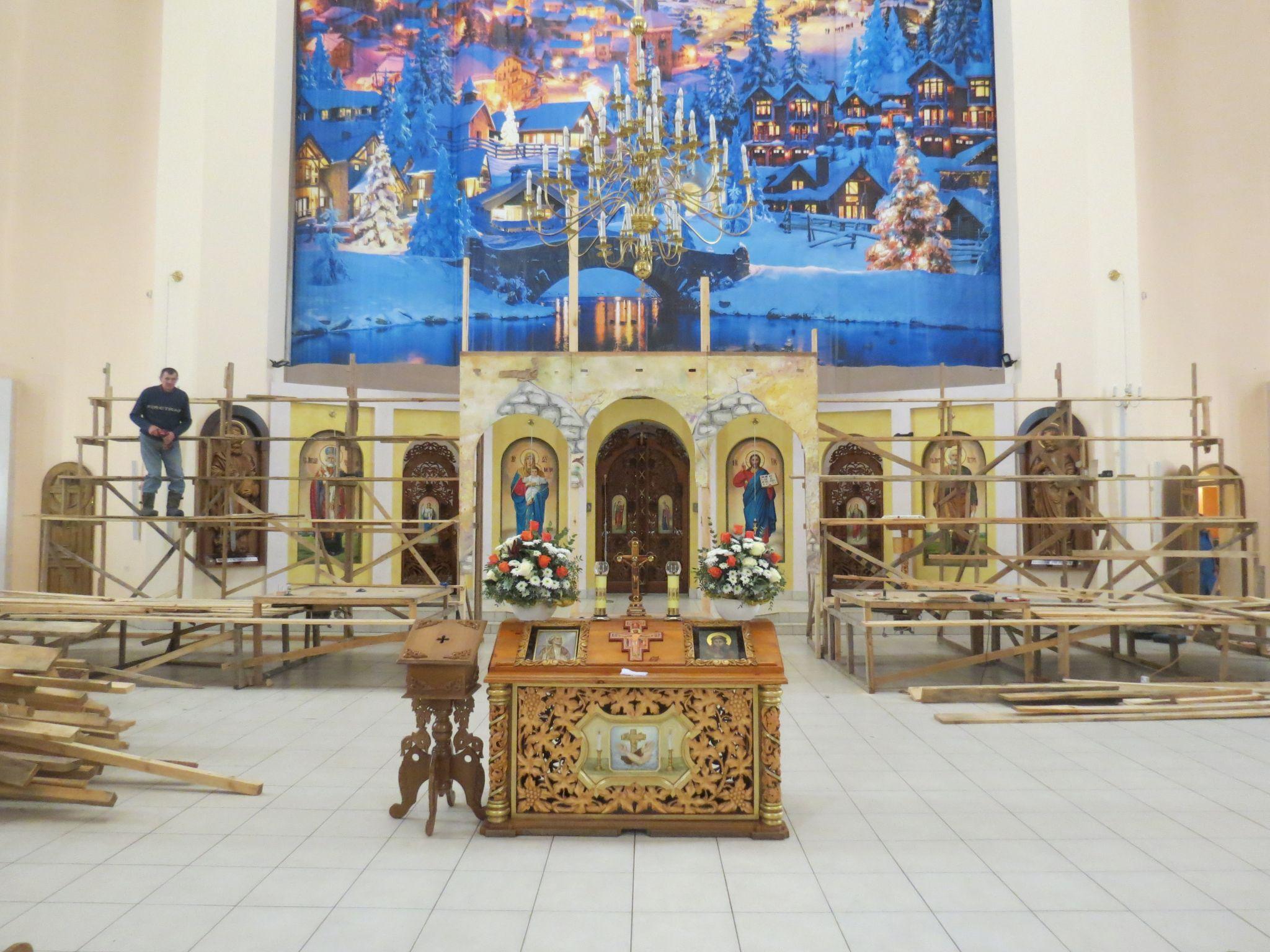 Новини Тернополя - фото з У Тернополі почали встановлювати найбільшу в Україні шопку