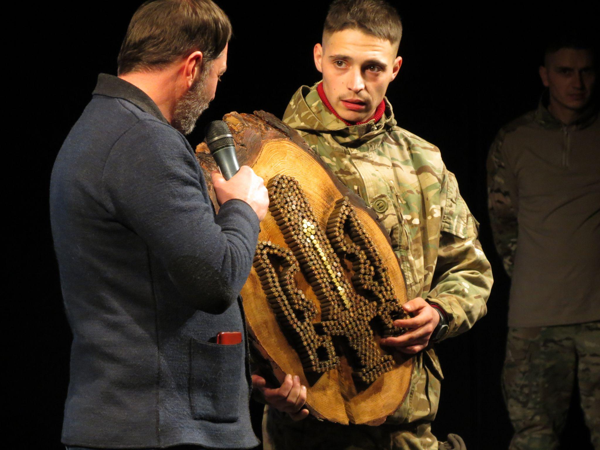 Новини Тернополя - фото з Подаруй Миколая солдату: у Тернополі збирали кошти на дрони для захисників