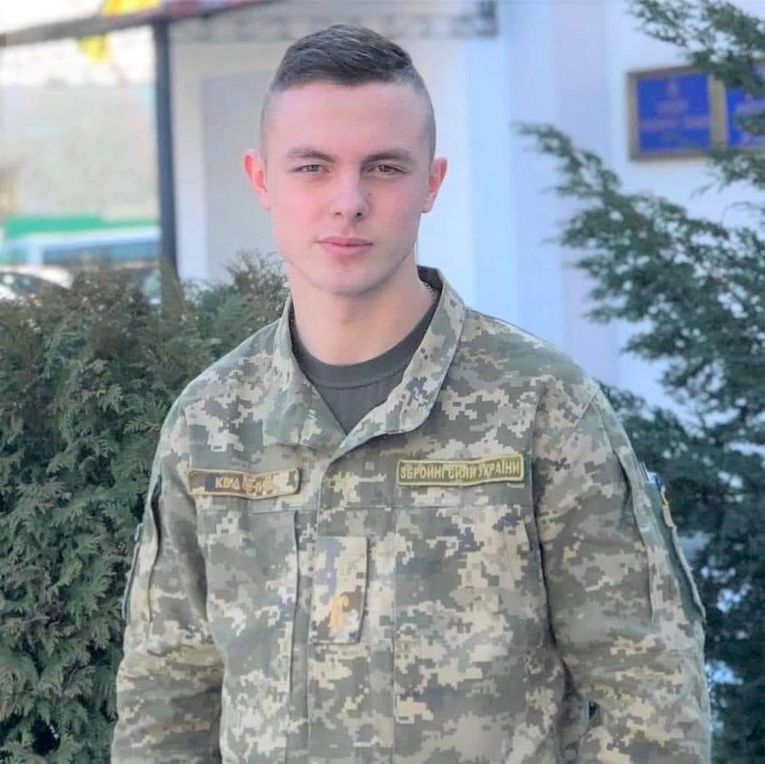 Новини Хмельницького - фото з Кам’янчанину, який ціною життя зупинив ворожий наступ, просять присвоїти звання Героя України