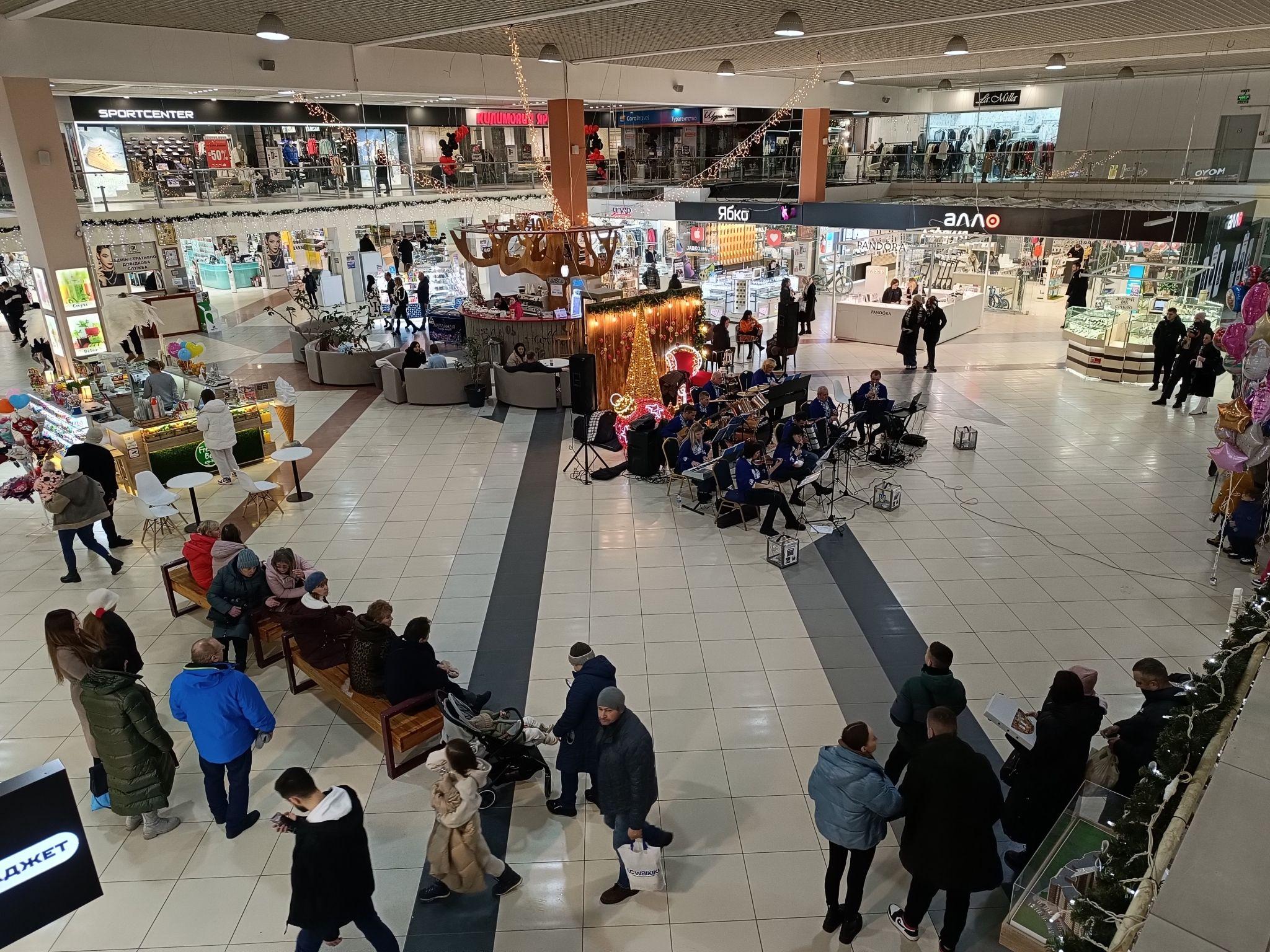 Новини Тернополя - фото з У Тернополі організували благодійний концерт, де збирали кошти на підтримку прикордонників