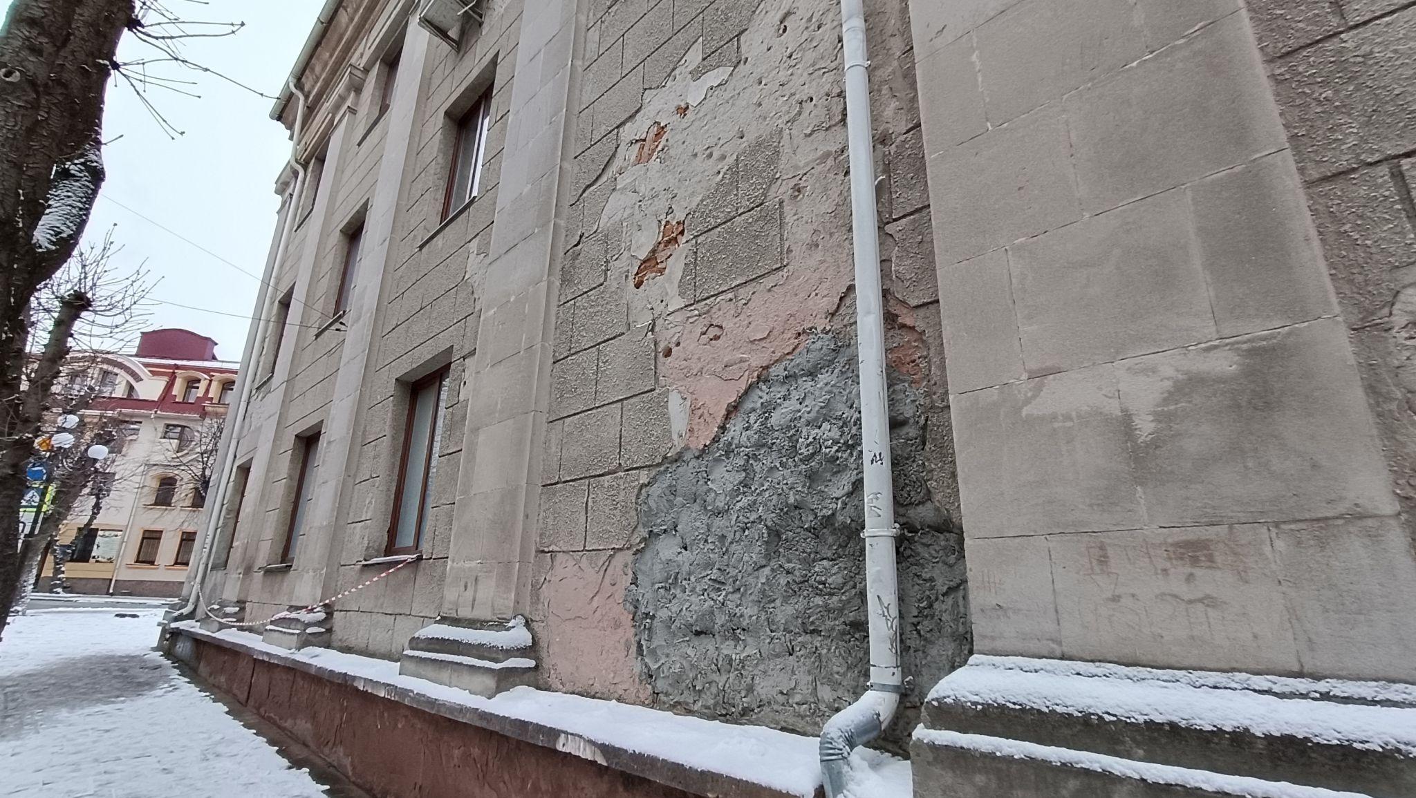 Новини Тернополя - фото з Просили понад 2 млн на ремонт. Ми дізнались, чи реставруватимуть будівлю драмтеатру?