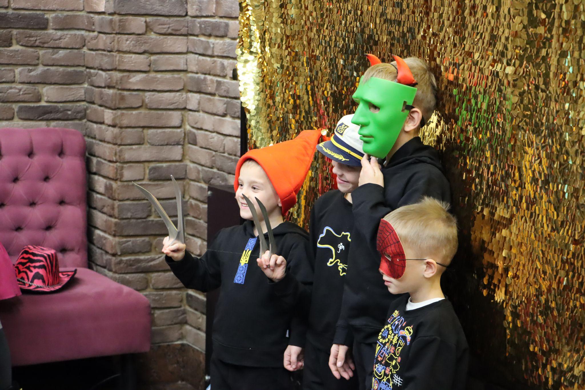 Новини Тернополя - фото з У Тернополі влаштували свято для вихованців дитбудинків сімейного типу: репортаж