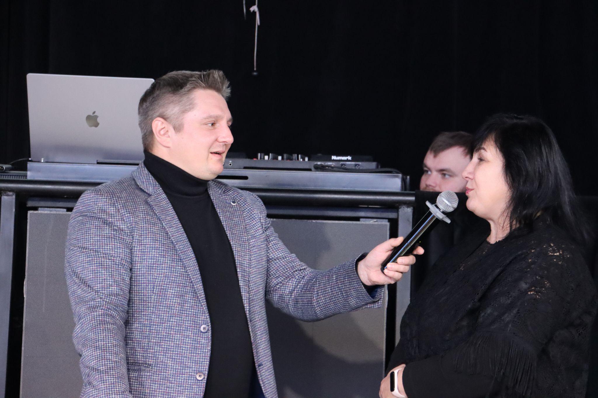 Новини Тернополя - фото з У Тернополі влаштували свято для вихованців дитбудинків сімейного типу: репортаж