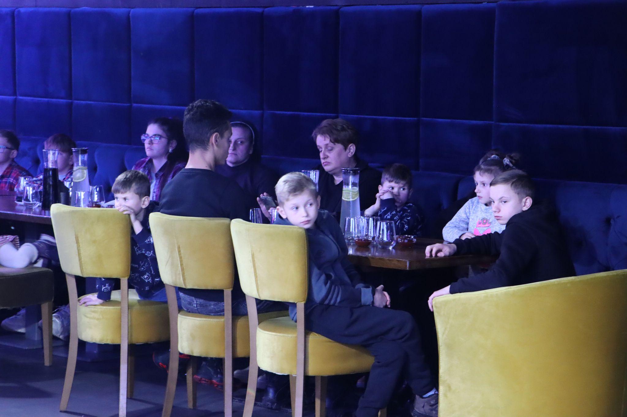 Новини Тернополя - фото з У Тернополі влаштували свято для вихованців дитбудинків сімейного типу: репортаж