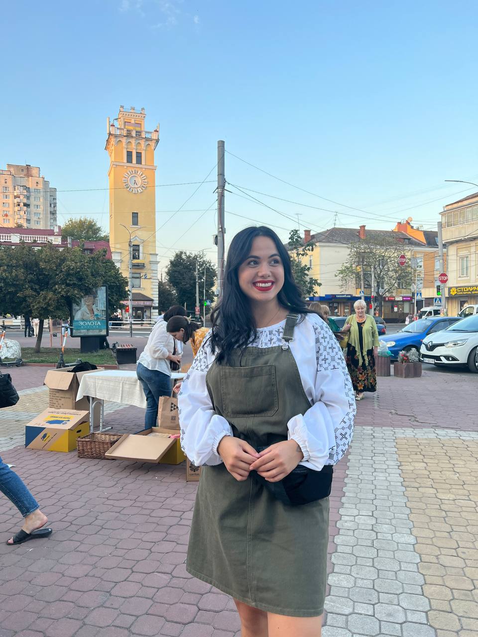 Новини Хмельницького - фото з “Часто отримую сповіщення про загиблих”. Зібрали сумні та зворушливі історії хмельницьких волонтерок