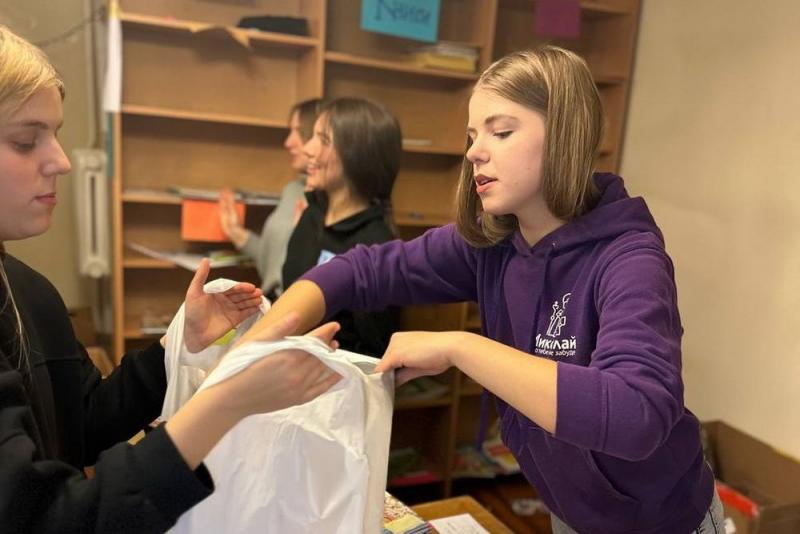 Новини Тернополя - фото з У Тернополі понад тисячу родин отримали подарунки до свята Миколая