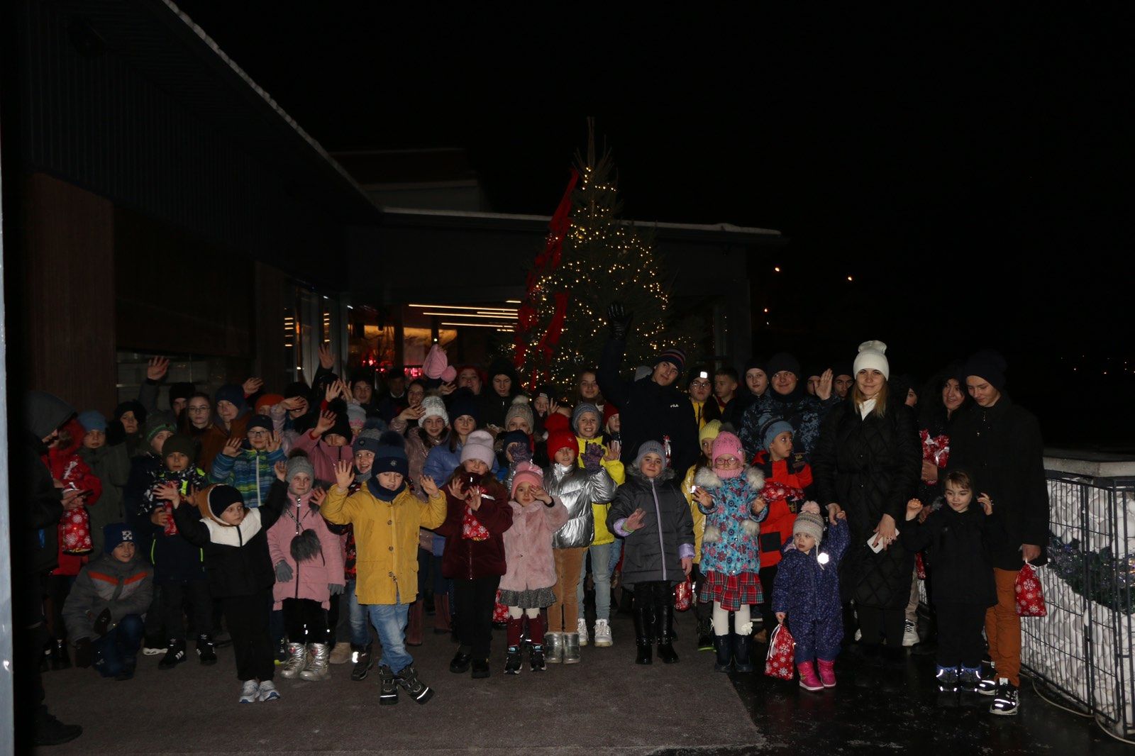 Новини Тернополя - фото з У Тернополі влаштували свято для вихованців дитбудинків сімейного типу: репортаж