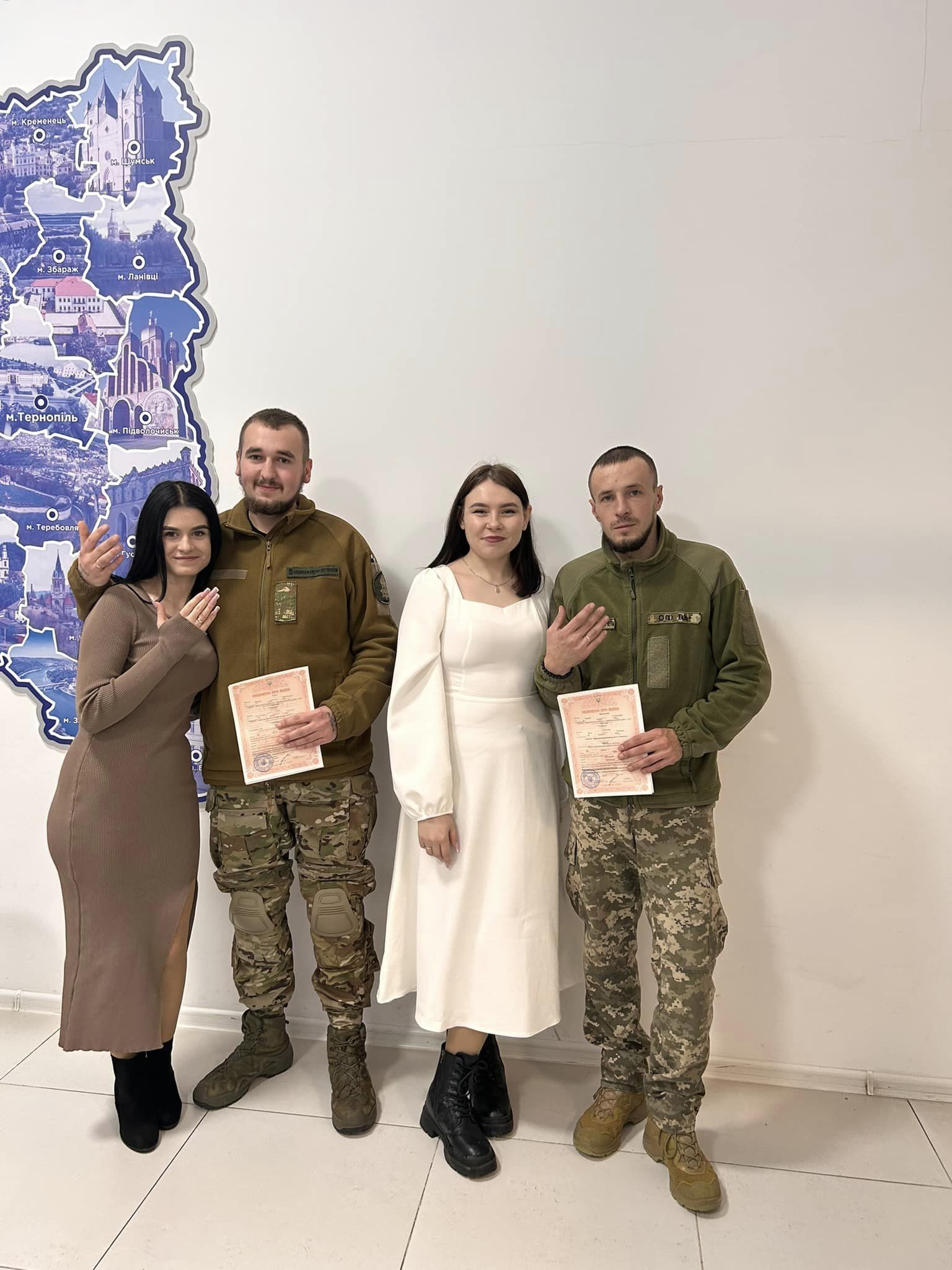 Новини Тернополя - фото з Два брати-захисники одружилися в Тернополі