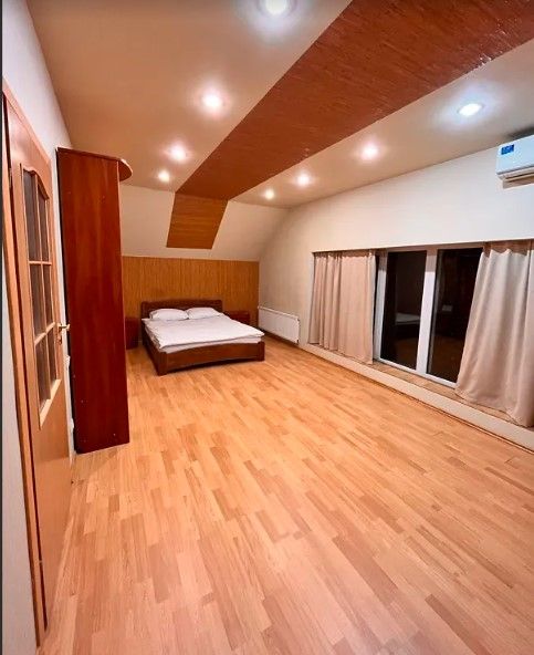 Новини Тернополя - фото з Скільки коштує орендувати квартиру на Новий рік у Тернополі й Карпатах? Ми дізнались