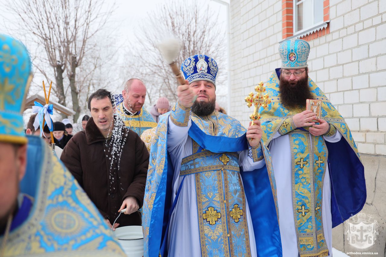 Новини Козятина - фото з На храмовому святі в Пляховій Божественну літургію провів владика Симеон