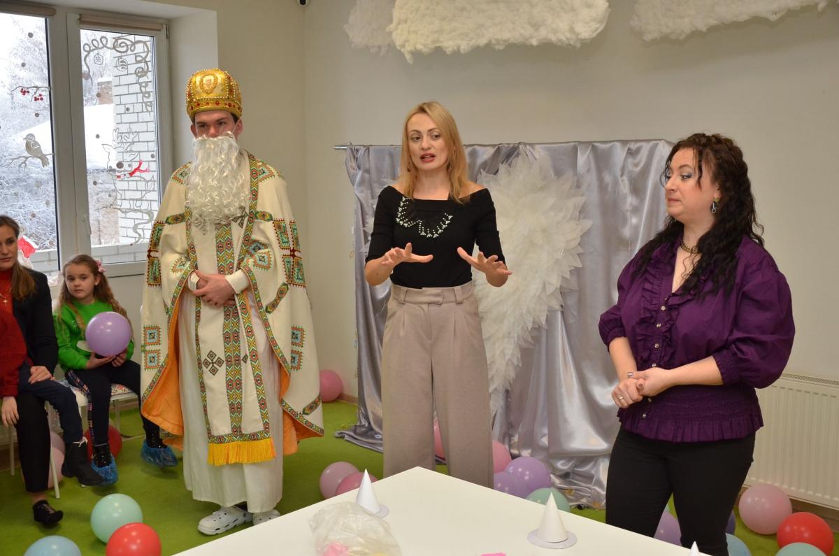 Новини Тернополя - фото з У Тернополі організували дитяче свято «Запалюємо серця»