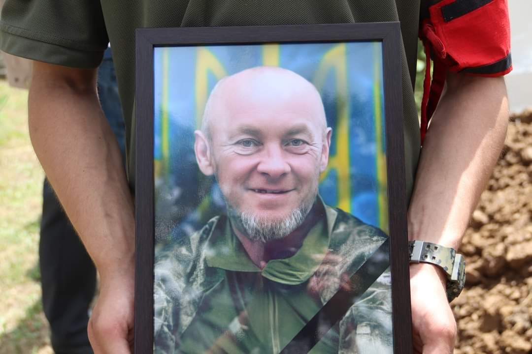 Новини Хмельницького - фото з Рідним дев’ятьох військових з Кам’янеччини вручили посмертні нагороди