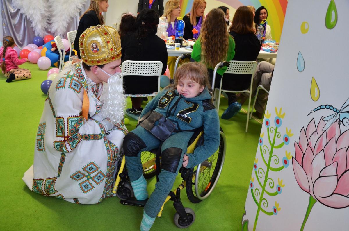 Новини Тернополя - фото з У Тернополі організували дитяче свято «Запалюємо серця»