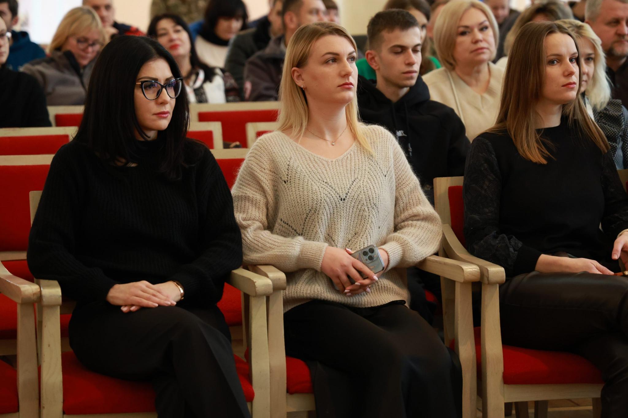 Новини Хмельницького - фото з У Хмельницькому нагородили волонтерів з нагоди свята