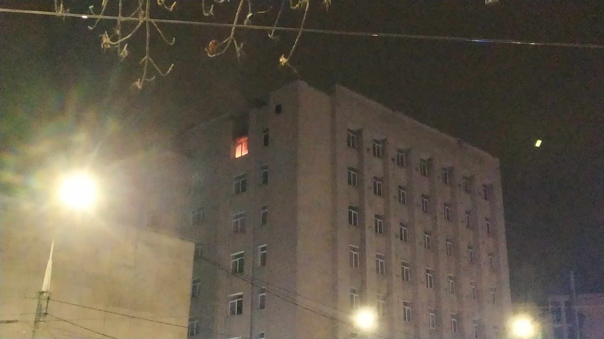 Новини Тернополя - фото з Горів Будинок правосуддя на Острозького