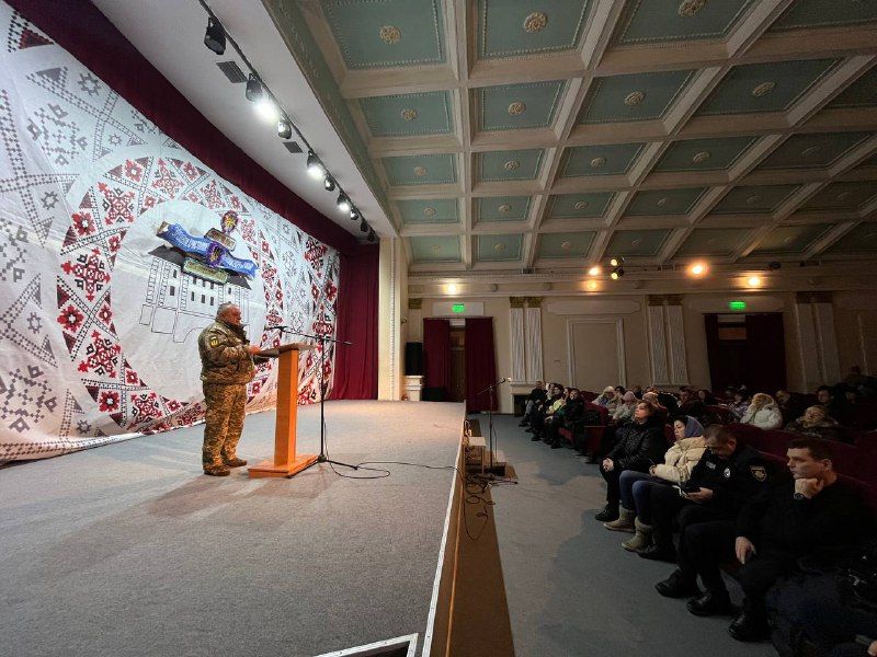 Новини Тернополя - фото з ОСББ у Тернополі хочуть зобов'язати, аби ті подали дані всіх мешканців-чоловіків до військкомату