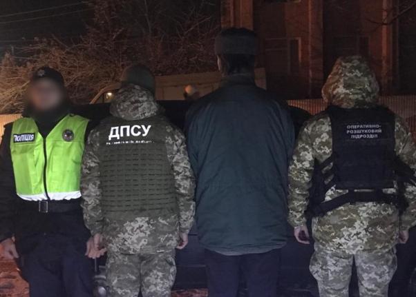 Новини Хмельницького - фото з На чернівецькому кордоні затримали 35 порушників. Серед них є жителі Хмельниччини