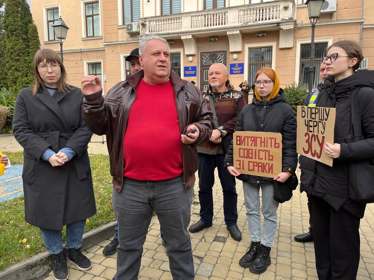 Новини Тернополя - фото з Давайте 500 мільйонів, а не 190: волонтери закликають владу збільшити фінансування на ЗСУ