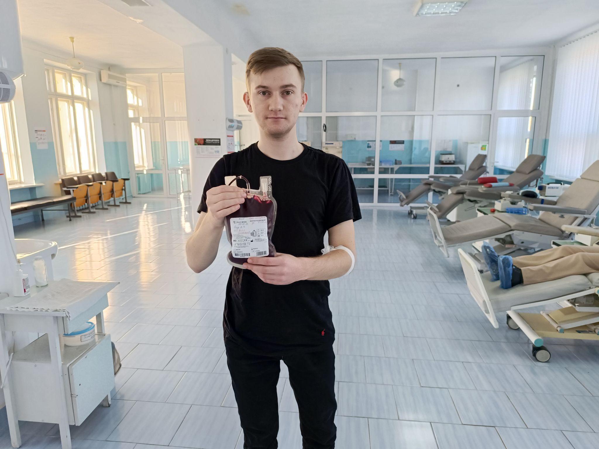 Новини Тернополя - фото з Терміново потрібна кров для військових! Журналісти «20 хвилин» перевірили, як  стати донором у Тернополі