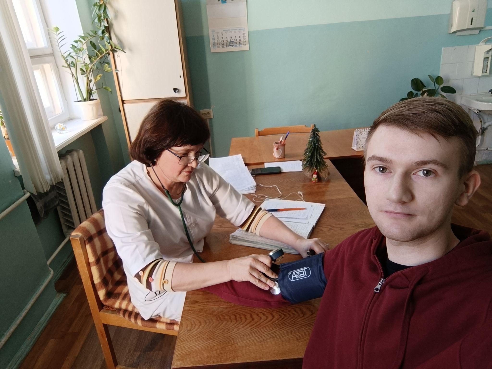 Новини Тернополя - фото з Терміново потрібна кров для військових! Журналісти «20 хвилин» перевірили, як  стати донором у Тернополі