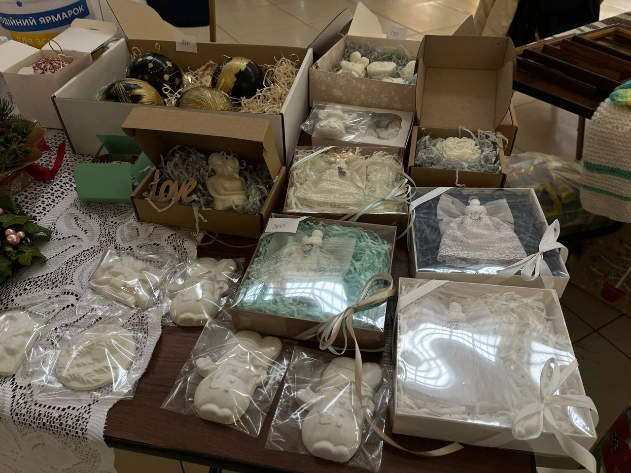 Новини Тернополя - фото з Волонтери Тернополя організували ярмарок, аби придбати авто для військових (ФОТОРЕПОРТАЖ)