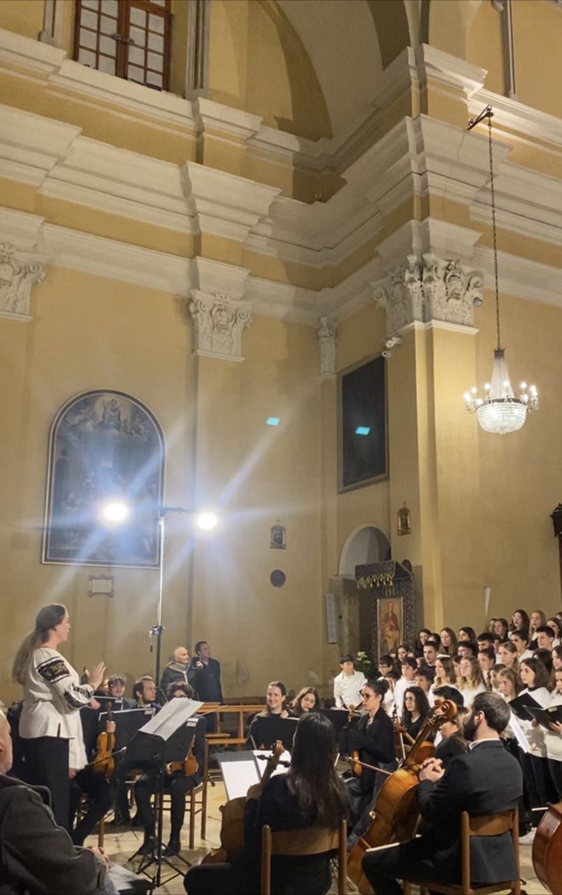 Новини Тернополя - фото з Італійці аплодували стоячи: тернопільська «Зоринка» долучилася до масштабного проєкту