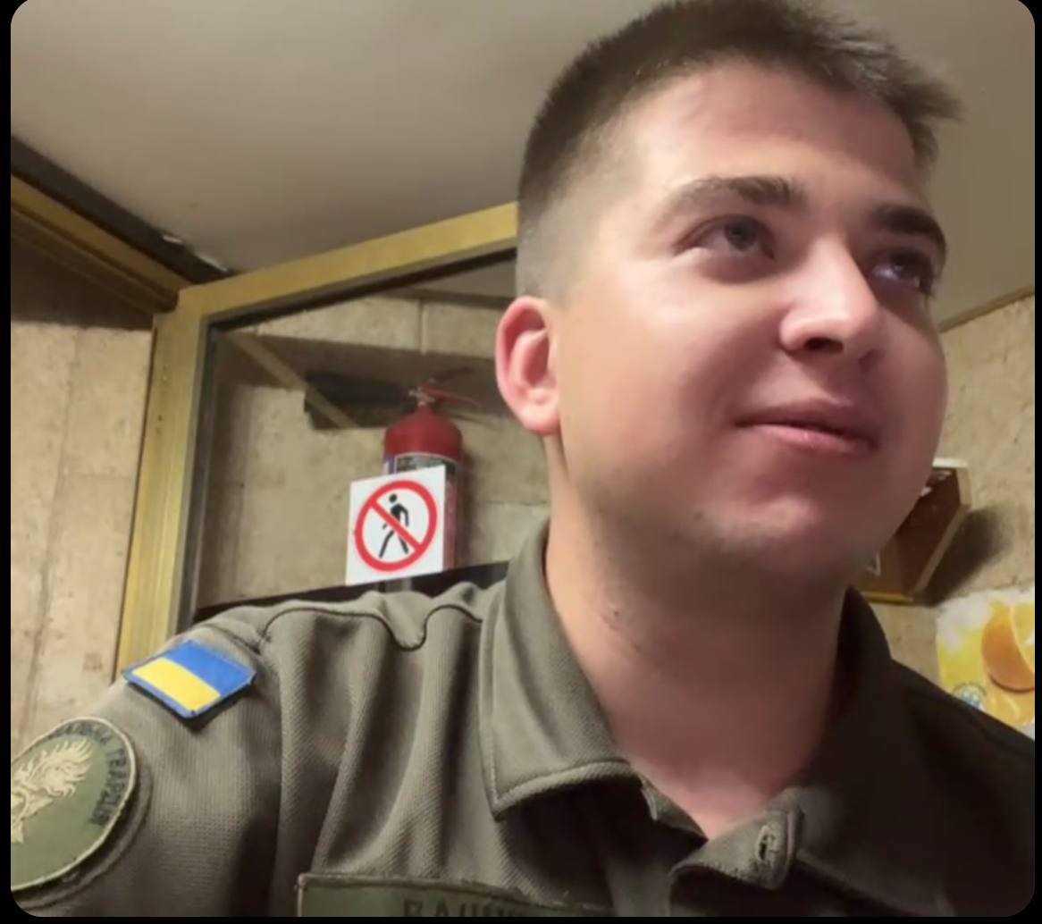 Новини Вінниці - фото з «Мав зробити пропозицію 28 грудня». Історія полеглого нацгвардійця Валерія Ващука