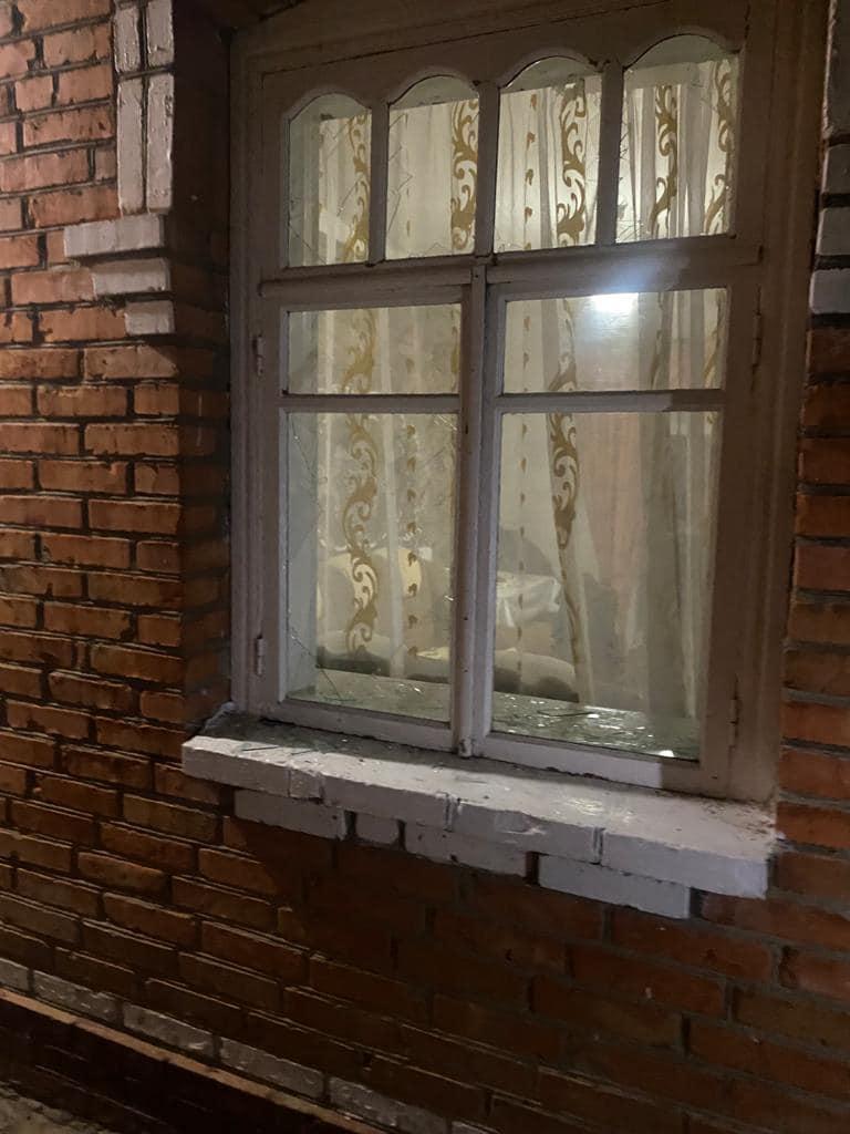 Новини Козятина - фото з На Вінниччині уламки збитого дрона пошкодили приватні будинки. Показали фото Уламки збитого дрона пошкодили будинки у селі Тростянчик на Вінниччині (Фото)