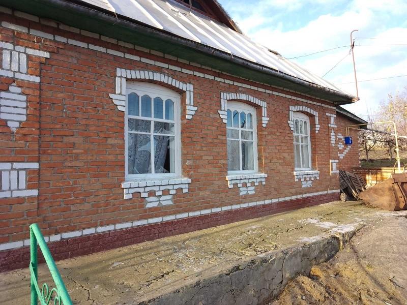 Новини Козятина - фото з На Вінниччині уламки збитого дрона пошкодили приватні будинки. Показали фото Уламки збитого дрона пошкодили будинки у селі Тростянчик на Вінниччині (Фото)