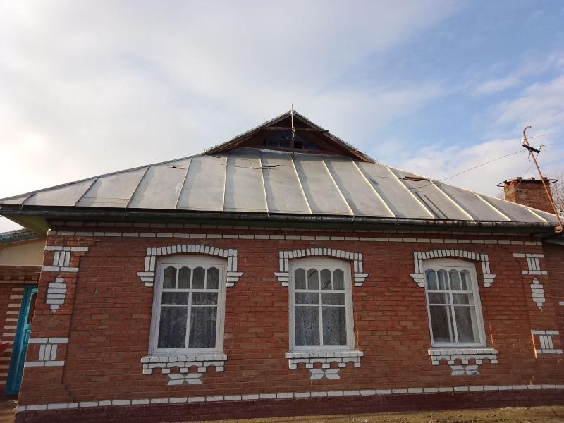 Новини Козятина - фото з На Вінниччині уламки збитого дрона пошкодили приватні будинки. Показали фото Уламки збитого дрона пошкодили будинки у селі Тростянчик на Вінниччині (Фото)