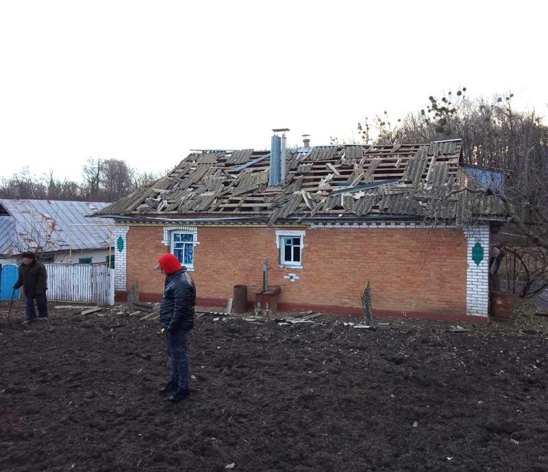 Новини Козятина - фото з На Вінниччині уламки збитого дрона пошкодили приватні будинки. Показали фото Уламки збитого дрона пошкодили будинки у селі Тростянчик на Вінниччині (Фото)