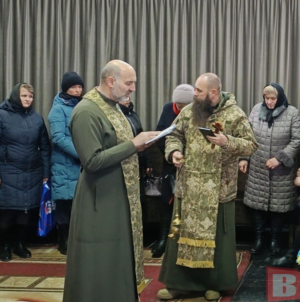 Новини Хмельницького - фото з “П’ять місяців жили надією, що живий”. Попрощались з військовим Віктором Ковальчуком