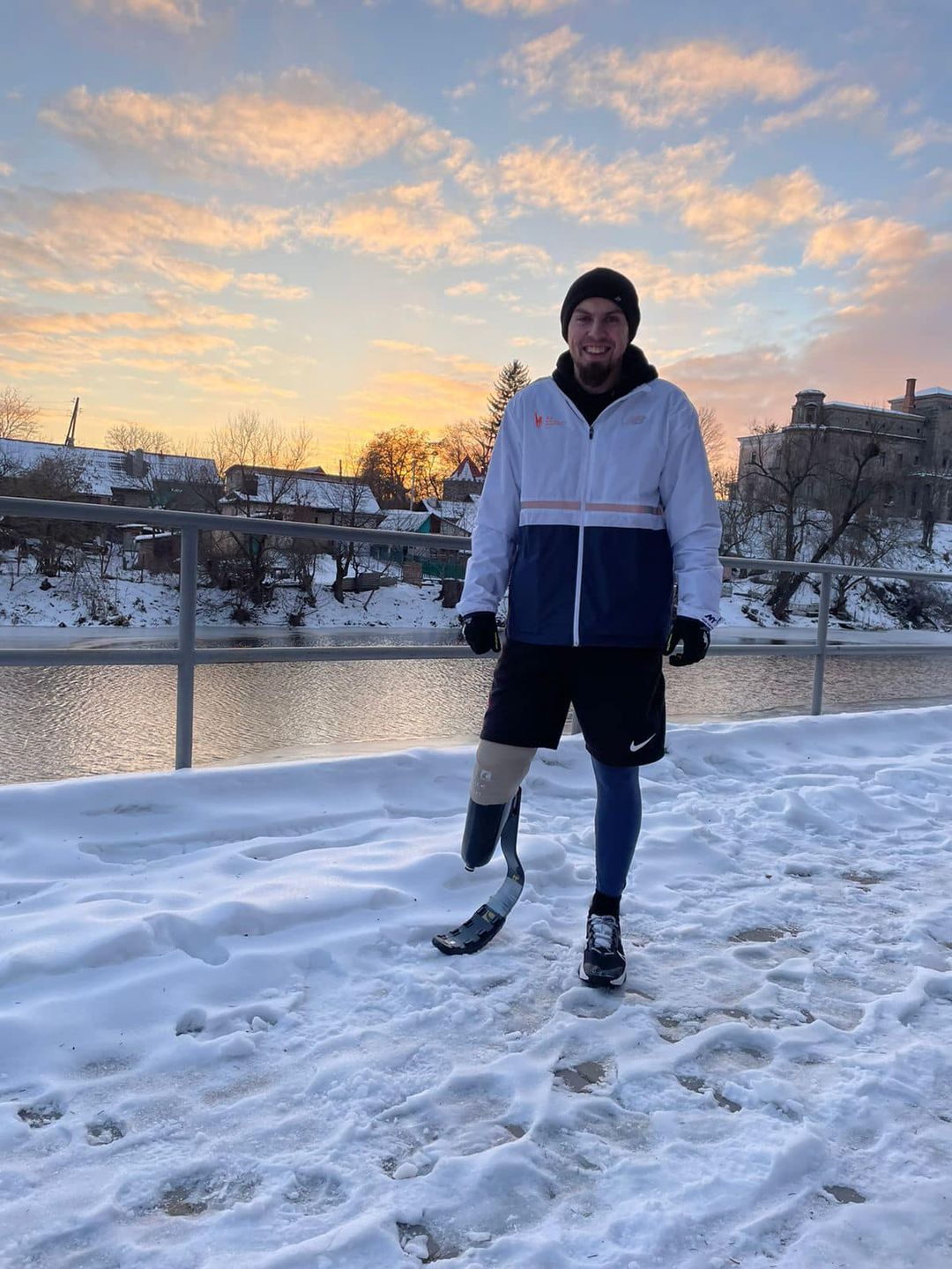 Новини Вінниці - фото з «Скіф» мотивує поранених». Бігун на протезі здолав три марафони і готується до четвертого