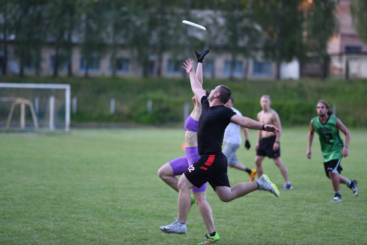 Новини Вінниці - фото з Алтимат-фризбі почали культивувати у Вінниці вимушені переселенці з Харкова