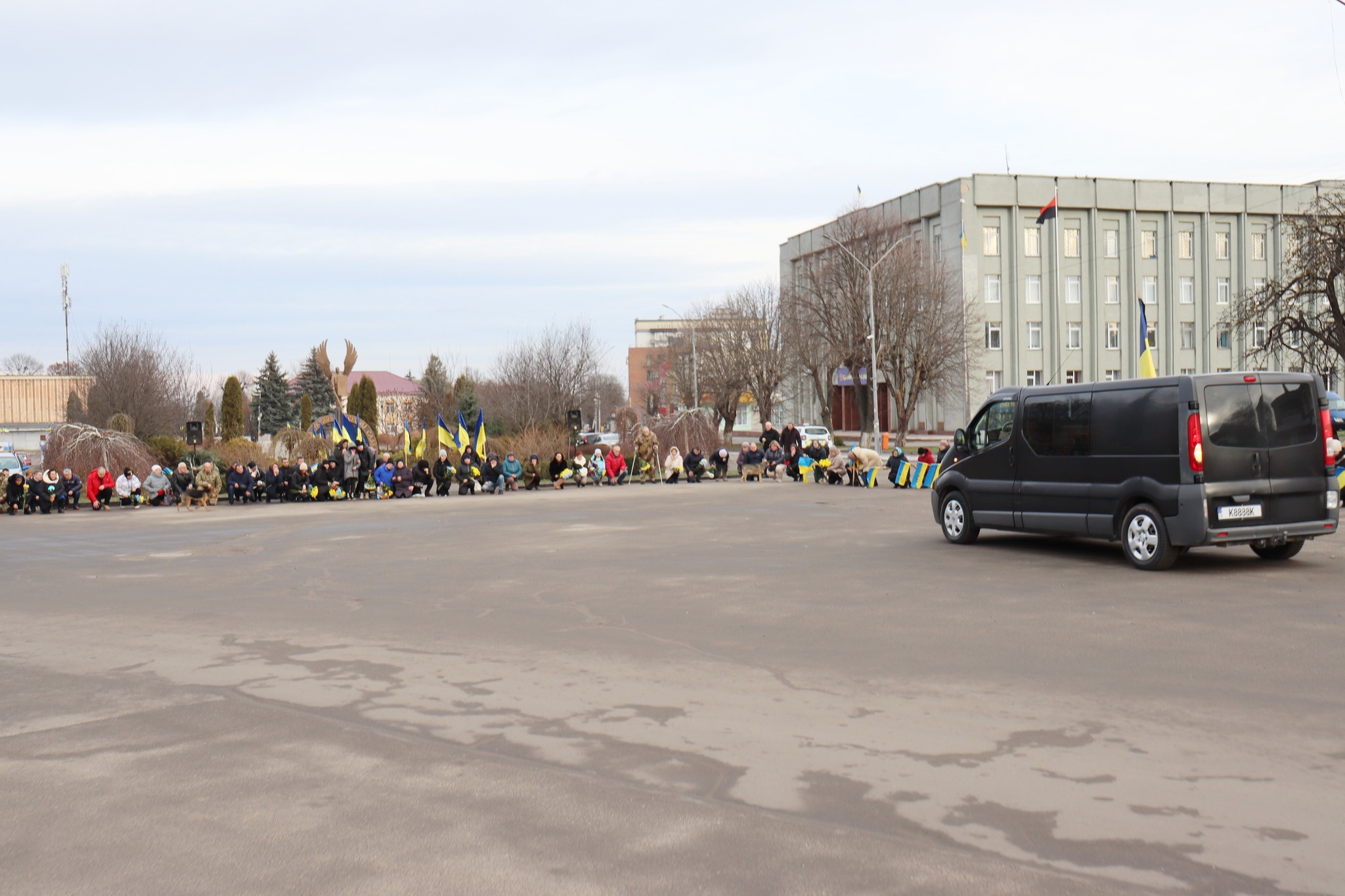 Возможно, это изображение дорога, улица и текст