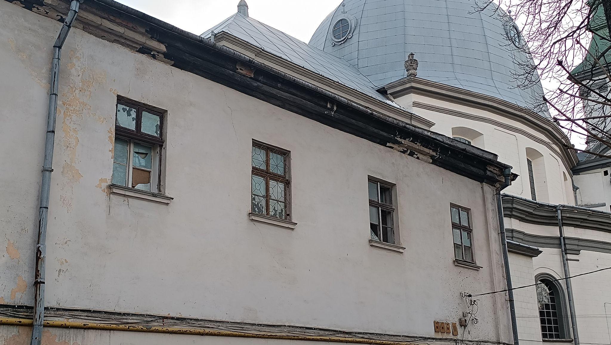 Новини Тернополя - фото з Боротьба за монастир на паузі? «20 хвилин» дізналися, що з будівництвом біля Катедри