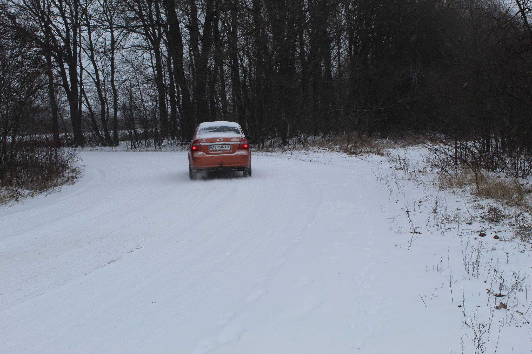 Новини Козятина - фото з Снігопад додав клопоту пішоходам, а у водіїв все добре