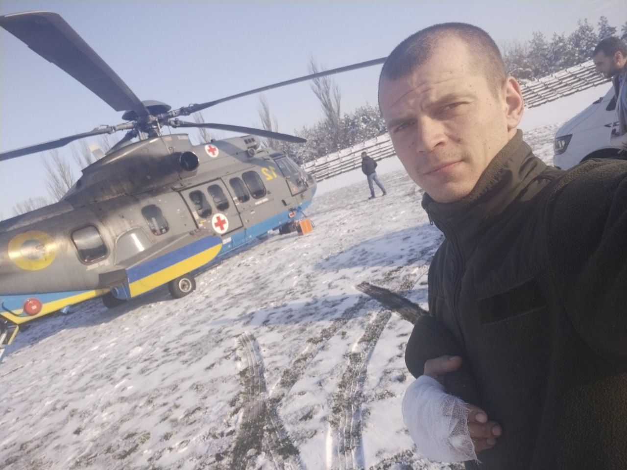 Новини Вінниці - фото з «Дмитро Рудь» — написали на автомобілі у пам'ять про побратима. Рік тому загинув розвідник-снайпер